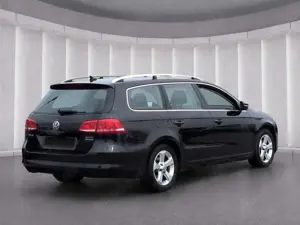 Volkswagen Passat Variant 2.0TDI*Temp Navi SHZ 2Z-Klima Alu Bild 4