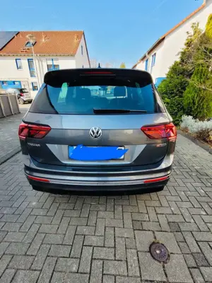 Volkswagen Tiguan Tiguan 2.0 TSI 4Motion DSG OPF Highline Bild 3
