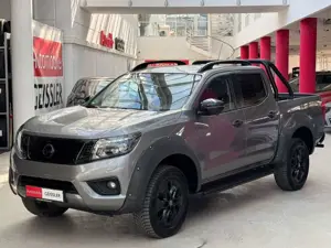 Nissan Navara NP300 Tekna DoKa AHK LED Sitzhzg 360°