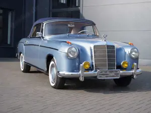 Mercedes-Benz 220 S Cabriolet W 180