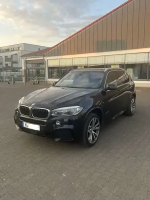 BMW X5 xDrive30d M Sport Bild 2
