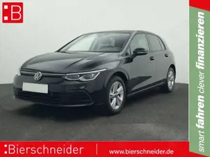 Volkswagen Golf 8 1.5 eTSI DSG Life 5-J-GAR PANO HK IQ.LIGHT ACC