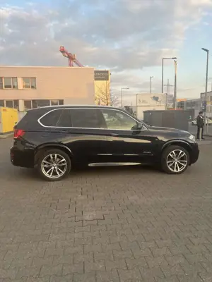 BMW X5 xDrive30d M Sport Bild 4