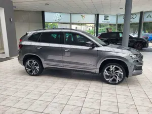 Skoda Karoq 1.5 TSI Sportline DSG MATRIX*PANO*5J. GARA Bild 5