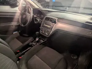 Fiat Grande Punto Bild 5