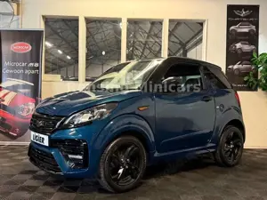 Ligier JS 50 JS50 Apple Carplay Blue Mopedauto Microcar 45 KM
