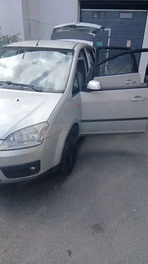 Ford C-Max Bild 2
