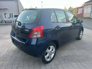 Toyota Yaris Bild 4