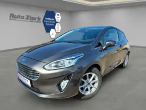 Ford Fiesta Titanium RFK PP v+h Winterräder Scheckheft