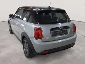 MINI Cooper SE Mini Essential Trim Bild 2