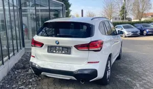 BMW X1 xDrive 20d M Sport AHK Business Panorama Bild 5
