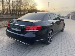 Mercedes-Benz E 300 BlueTEC 7G-TRONIC Avantgarde Bild 5