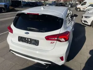 Ford Focus ST BO Technologie-Paket +GARANTIE+ Bild 5
