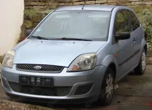 Ford Fiesta Fiesta 1.3 JD3 Bj.2007 Bild 2