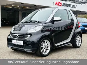 smart forTwo Cabrio Passion AUTOM/SERVO/SITZH/NAVI/TÜV