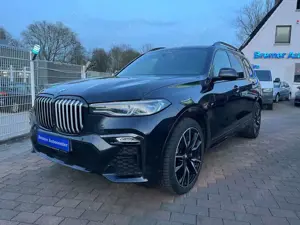 BMW X7 xDrive40d,22",M-Paket,Panorama,7Sitze,LED,PDC