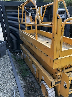 Gebrauchte genie gs- 2032 - 7,9 m  arbeithöhe  - scherenhebebühne