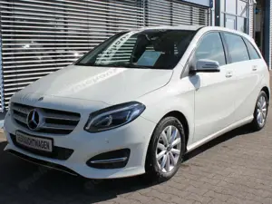 Mercedes-Benz B 180 Style *LED/Park-Assistent/Navi/Sitzheizung*
