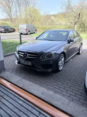 Mercedes-Benz E 400 7G-TRONIC Edition Bild 1