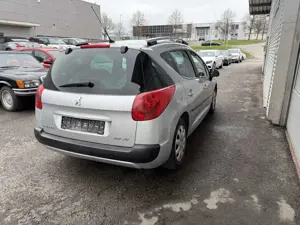 Peugeot 207 Bild 4