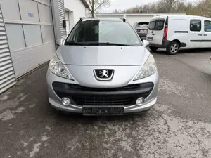 Peugeot 207 Bild 2