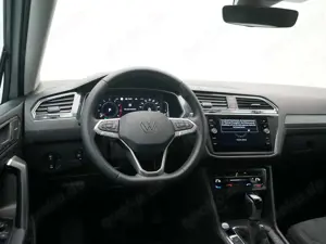 Volkswagen Tiguan Allspace Elegance 4Motion STANDHZ MATR Bild 5