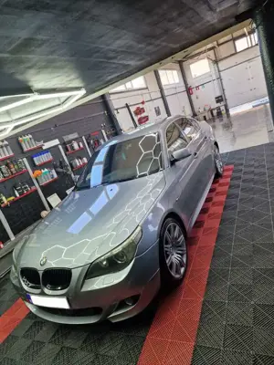 BMW 525 525d Aut. Bild 1