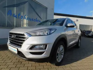 Hyundai TUCSON 1.6 Advantage 2WD Navi/Sitzheizung/M+S/BC