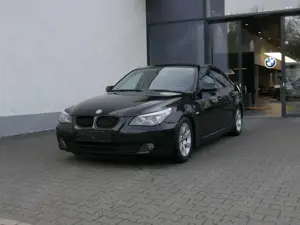 BMW 523 523iA LCI / PDC / SHZ / Xenon / Navi / HU/AU