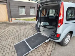 Renault Kangoo Rollstuhlrampe