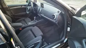 Audi A3 30 TDI Sportback S-tronic sport Automatik Bild 5