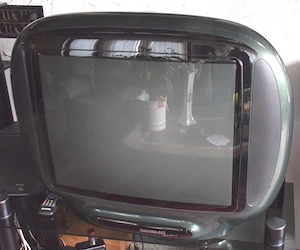 Colani - Fernsehgerät in grün