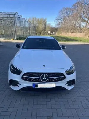 Mercedes-Benz E 220 E 220 d (213.004)