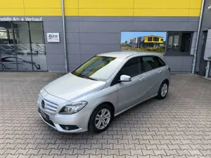 Mercedes-Benz B 180 CDI/PTS/NAVIGATION/EU 6/SITZHEIZUNG/
