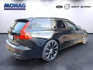 Volvo V60 B4 D Plus Dark StandHz AHK  20Zoll ACC BLIS HK Bild 3