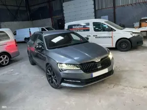 Skoda Superb Combi 2.0TDI DSG SPORTLINE ACC/SFW/360KAM