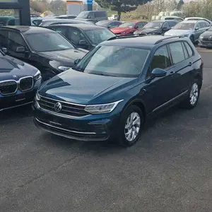 Volkswagen Tiguan DSG*4x4*LIFE*LED*ACC*AHK*IQ*CAM*1HD