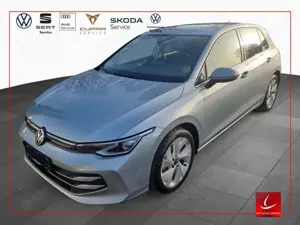 Volkswagen Golf VIII 1.5 TSI 110KW STYLE LED NAVI SHZ APP-CONNECT