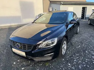 Volvo V60 Kombi Linje Business R.Kamera Navi Alus