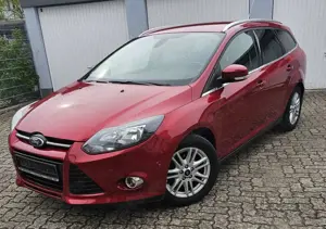 Ford Focus Turnier 1.0 EcoBoostTitanium/TÜV NEU/NAVI/1.HAND