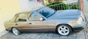 Mercedes-Benz 200 W124 - Oldtimer - H Zulassung - Scheckheft Pflegt