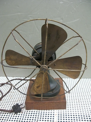 AEG Typ GB 1, Entwurf Peter Behrens , 1908 ,Nr 888242