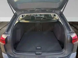 Volkswagen Golf VIII Life 1.0 TSI Bild 3