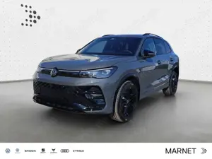 Volkswagen Tiguan 2.0 TDI 4M DSG R-Line AHK*NAV*DIGI*PANO*