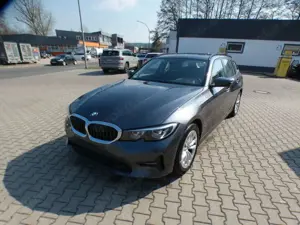 BMW 318 d Touring 2.0TDI Aut.  Navi SHZ AHK LED