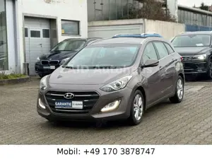 Hyundai i30 cw Trend 1.6L*1HAND*LED*PDC*TEMPOMAT