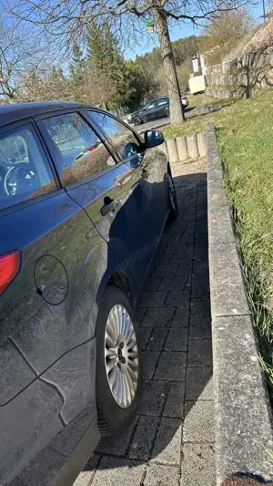 Ford Focus Turnier 1.6 TDCi ECOnetic 88g Start-Stopp-Sy Titanium Bild 3