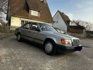 Mercedes-Benz 200