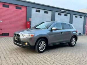 Mitsubishi ASX 35 Jahre 2WD 1HAND Platinum Grau
