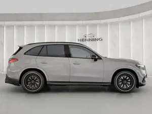 Mercedes-Benz GLC 43 AMG Premium+ Night Pano Burm HUD DIST 21" Bild 5